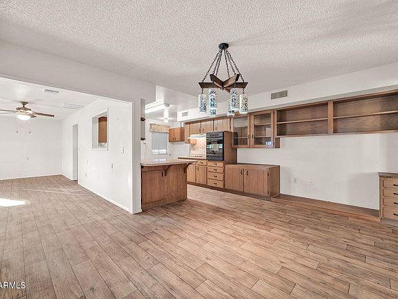 5th image of 10107 W Cumberland Drive