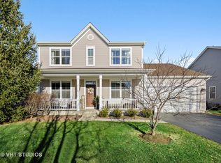 2771 Moraine Valley Rd, Wauconda, IL 60084