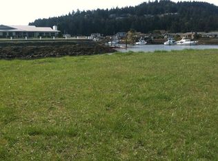 123 Lummi Dr, La Conner, WA 98257