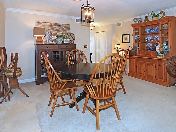 5th image of 1 John Anderson Dr #4100