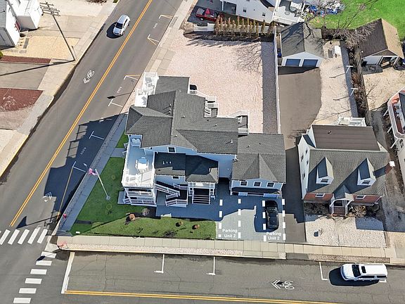 4th image of 1301 Ocean Avenue #2