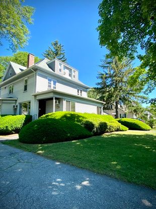 316 Lincoln St Worcester Ma 01605 Mls 72782341 Zillow