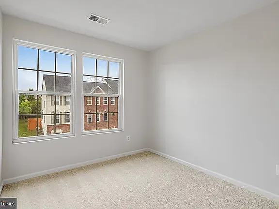 4175 Cynthia Ter — Photo 20