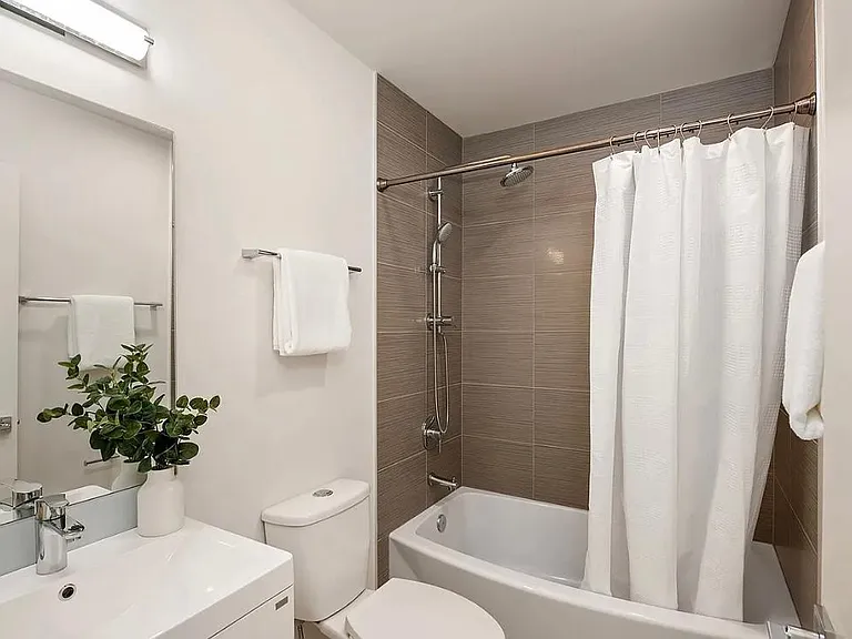 3618 Courtland Pl S #A — Photo 11