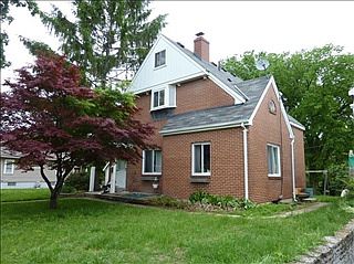 3rd image of 610 Coralie St