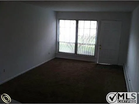 Living Rm.JPG