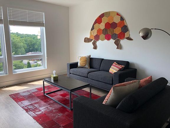 2nd image of 221 Monticello Ave #1404A
