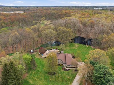 7527 Koby Ct, White Lake, MI, 48383