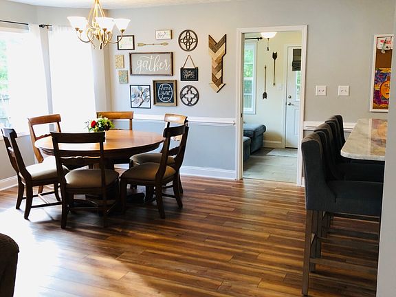 2nd image of 101 Croatan Woods Dr