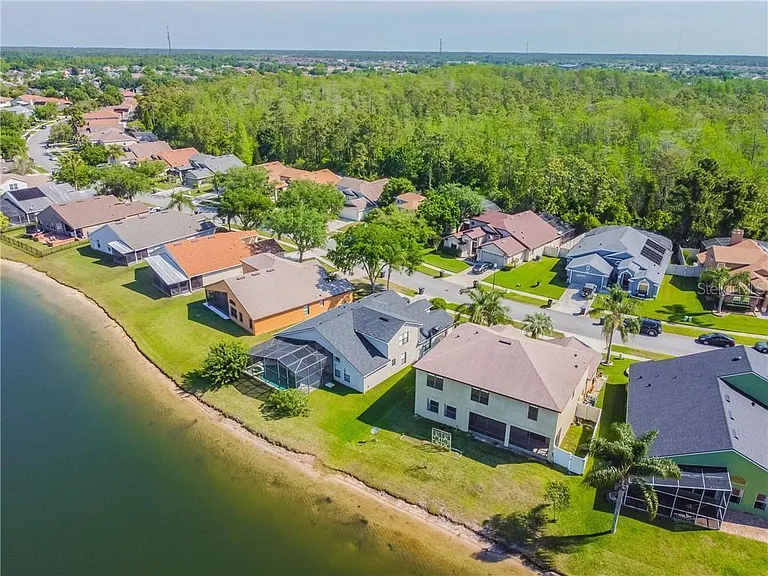 470 Canary Island Ct — Photo 14