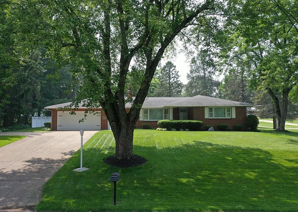 1st image of 2270 Grandview Ter