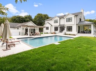 246 Magee St, Southampton, NY 11968