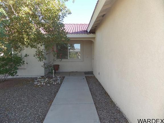 2nd image of 2518 Mariner Ln