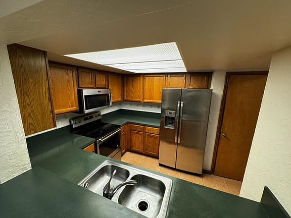 3rd image of 10755 Ironstone Dr N