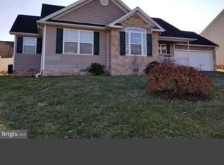 185 Wren St N, Martinsburg, WV 25405