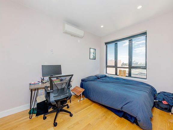 3rd image of 20 Jefferson St #4B