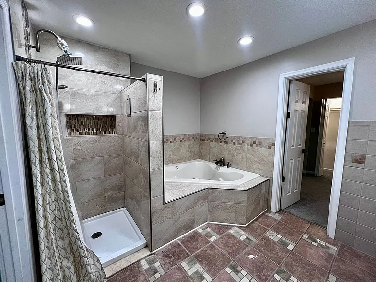 684 Orangewood Dr — Photo 17