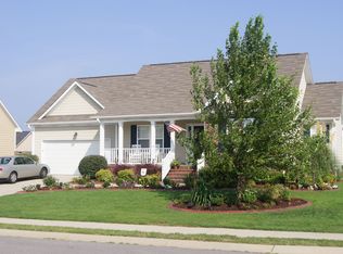 5944 Blue Sky Ln, Hope Mills, NC 28348