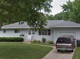 701 Chickadee Ct, Madison, WI 53714