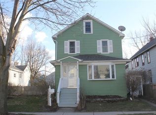 30 Garfield St, Lancaster, NY 14086