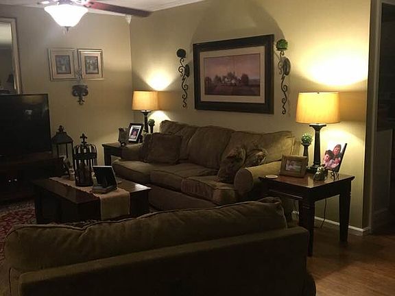 4th image of 2021 Stonewall Dr