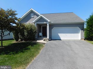 39 Exeter Ln, Lewistown, PA 17044