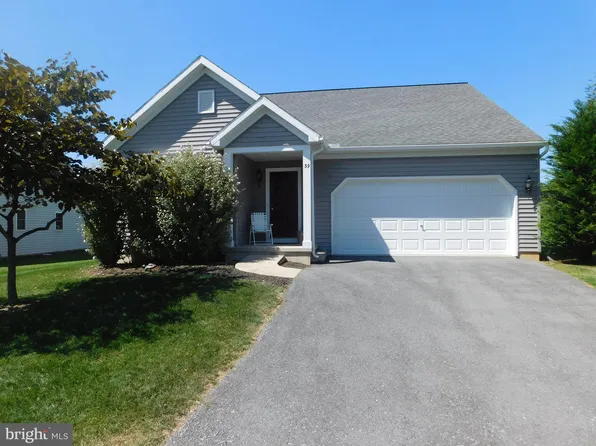 39 Exeter Ln, Lewistown, PA 17044
