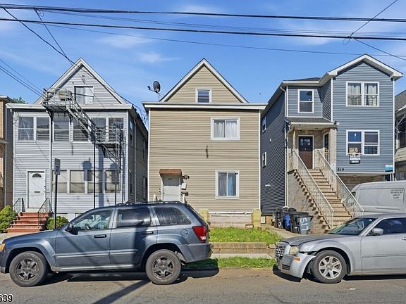 2nd image of 521 Maple Ave