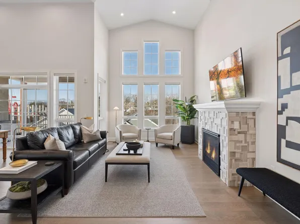 4901 Hawthorne Ct Suite 301, Edina, MN 55436