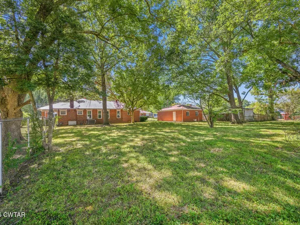 117 Carroll St N, Bruceton, TN 38317