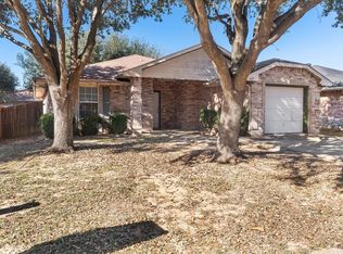 649 Moss Rose Ct, Dallas, TX 75217