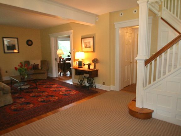 3rd image of 111 Essex Ave