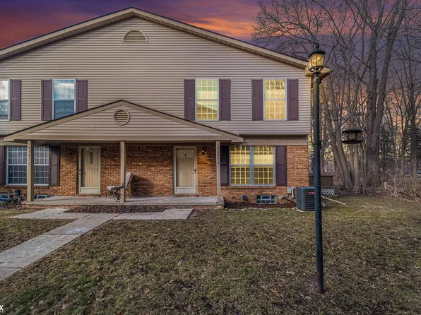 68414 Rosewood Ln, Richmond, MI 48062