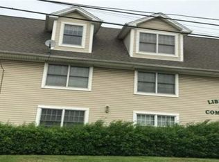 85 Liberty Pl APT 5, Palisades Park, NJ 07650