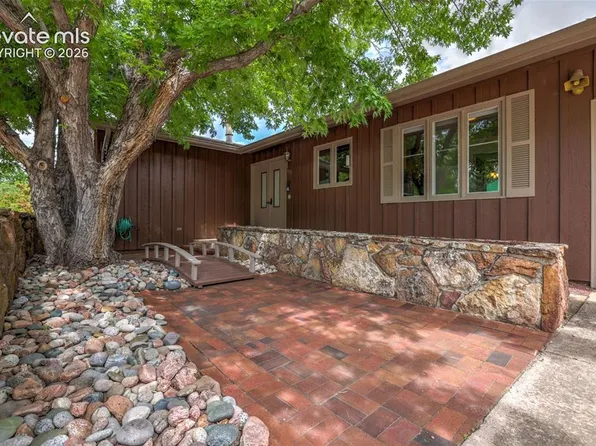 223 Crystal Hills Blvd, Manitou Springs, CO 80829