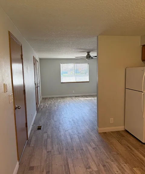 816 E Hawaii Ave — Photo 3