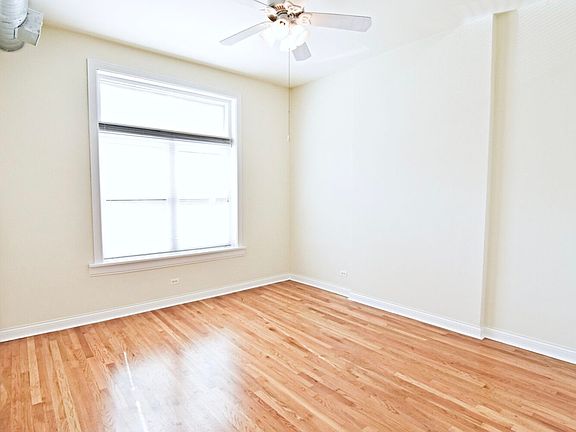 5th image of 2550 N Burling St #2548-1S