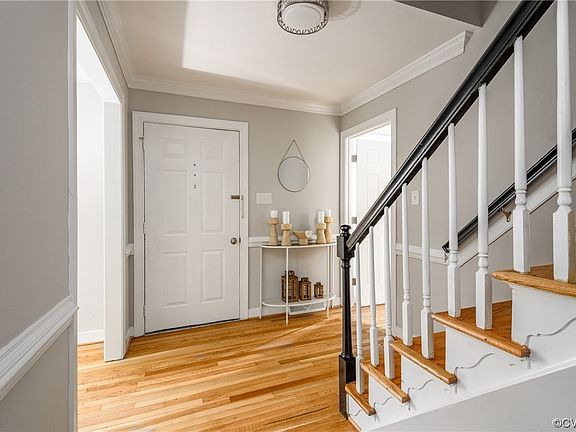 3rd image of 9000 Splitwood Cir