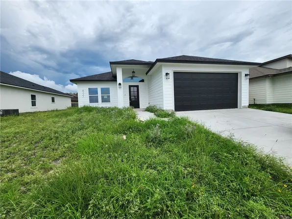 8121 Berenstain Dr, Corpus Christi, TX 78414