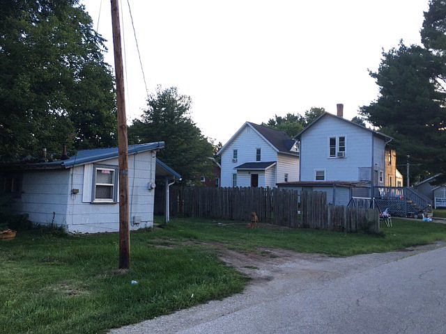 1st image of 1033 1/2 Myers Ave