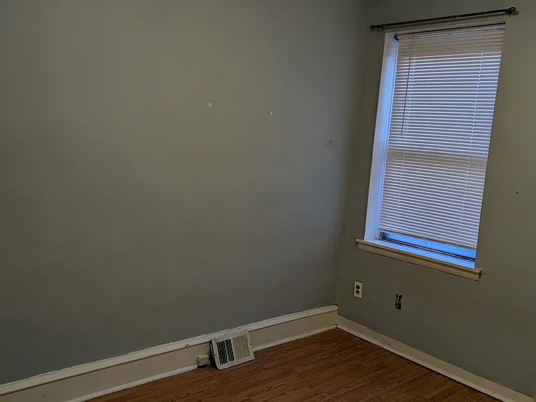1320 S Newkirk St — Photo 34