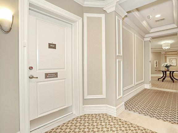 5th image of 802 Four Seasons Ln