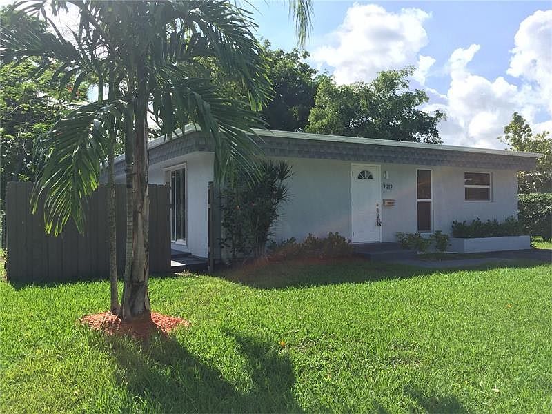 1st image of 7912 NW 73rd Ave