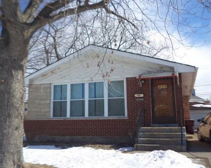1st image of 335 Iris Ln