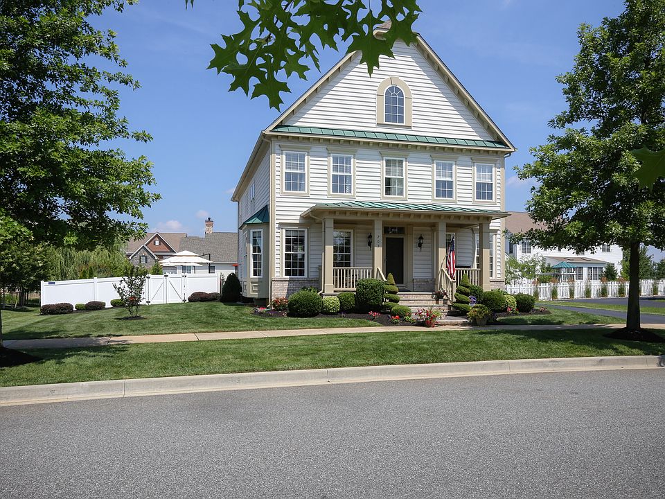 1st image of 203 Wickerberry Dr