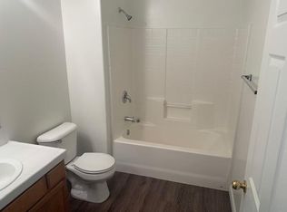 3134 Park Meadows Dr #H, Bakersfield, CA 93308