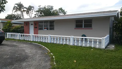 8861 NW 10th St Photo 1