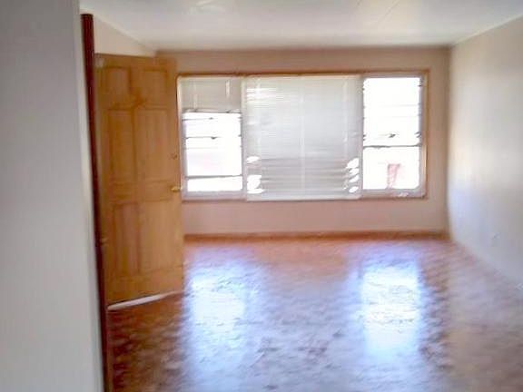 Livingroom, dining combo