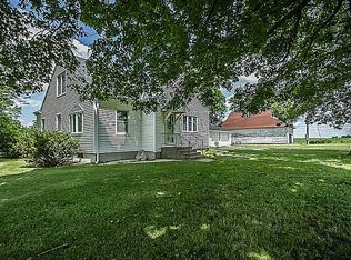 6946 24th Ave, Van Horne, IA 52346