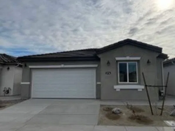 2734 Meadowbrook Dr, Imperial, CA 92251